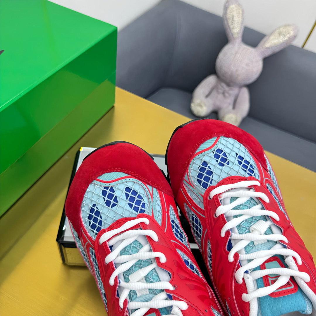 b0tte*a Ven*ta orbit sneaker