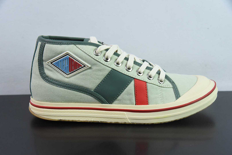 b0tte*a Ven*ta sneaker