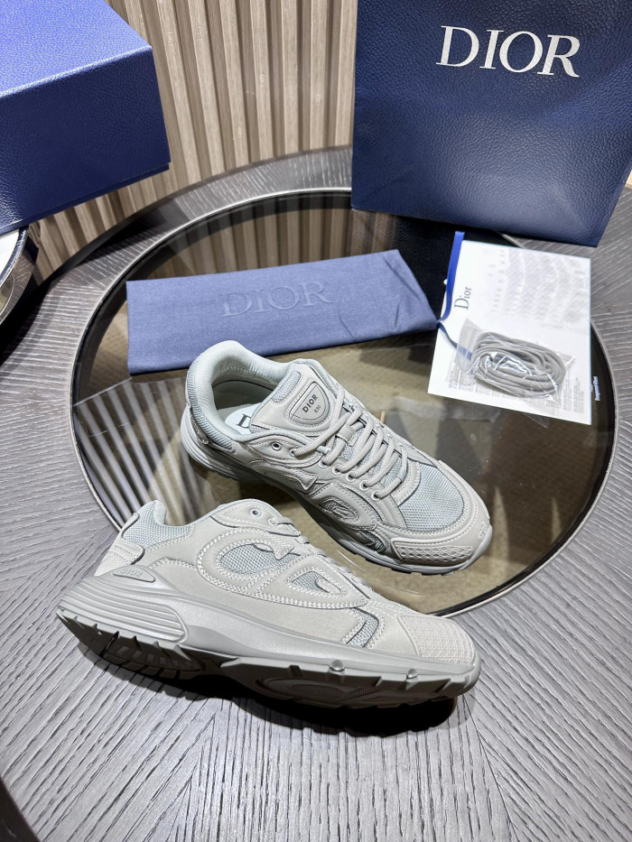 DR B30 Sneakers